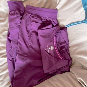 Healing hands nursing scrub set joggers